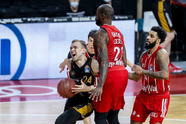 在面对曼城 在面对曼城